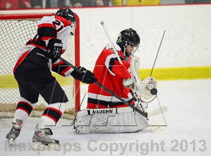 Thumbnail 2 in Warde/Ludlowe @ Branford photogallery.