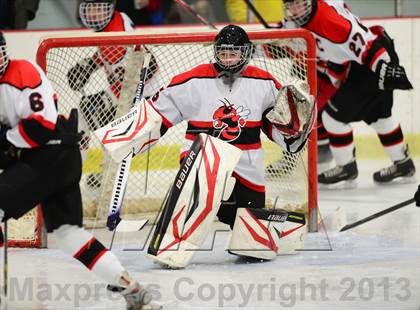 Thumbnail 2 in Warde/Ludlowe @ Branford photogallery.