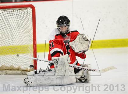 Thumbnail 2 in Warde/Ludlowe @ Branford photogallery.
