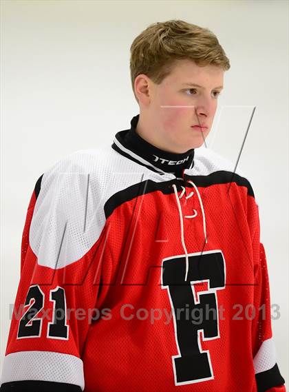 Thumbnail 1 in Warde/Ludlowe @ Branford photogallery.