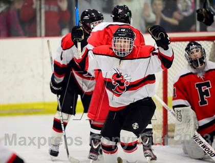 Thumbnail 2 in Warde/Ludlowe @ Branford photogallery.