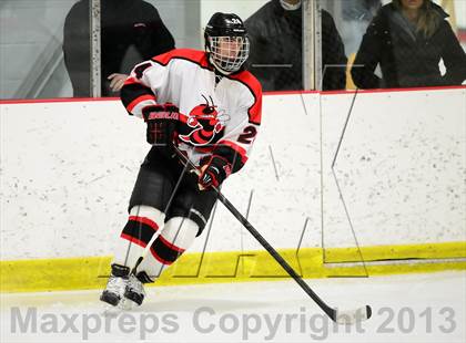 Thumbnail 3 in Warde/Ludlowe @ Branford photogallery.