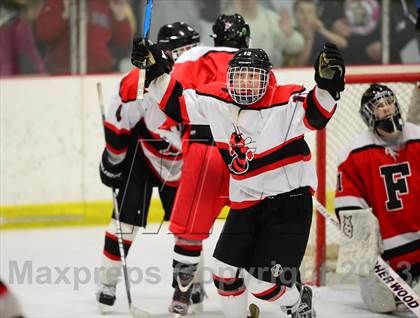 Thumbnail 1 in Warde/Ludlowe @ Branford photogallery.