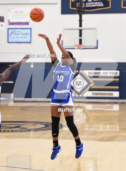 Thumbnail 1 in Centennial (NV) vs. Crestwood Preparatory College (CAN) - (Nike Tournament of Champions) photogallery.