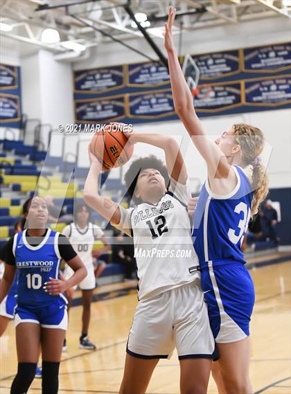 Thumbnail 2 in Centennial (NV) vs. Crestwood Preparatory College (CAN) - (Nike Tournament of Champions) photogallery.