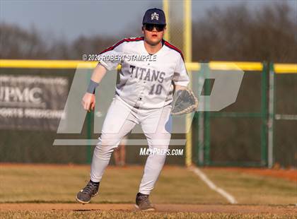 Thumbnail 2 in Central Catholic @ Shaler Area (Scrimmage) photogallery.