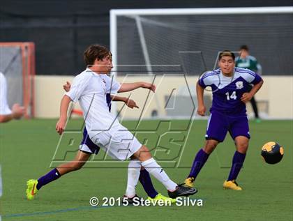 Thumbnail 3 in Southwest (Imperial Valley) vs. Bishop's (CIF SDS D2 Quarterfinal) photogallery.