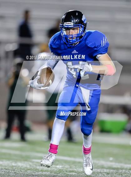 Thumbnail 1 in Milken vs Blair photogallery.