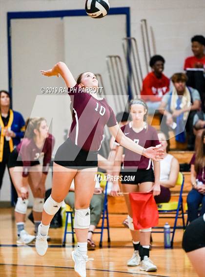 Thumbnail 3 in Cinco Ranch vs. Fort Bend Elkins photogallery.