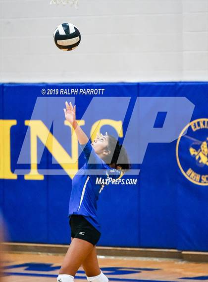 Thumbnail 1 in Cinco Ranch vs. Fort Bend Elkins photogallery.