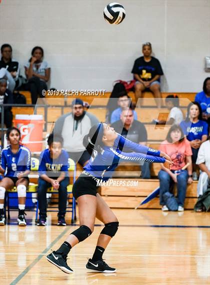 Thumbnail 1 in Cinco Ranch vs. Fort Bend Elkins photogallery.
