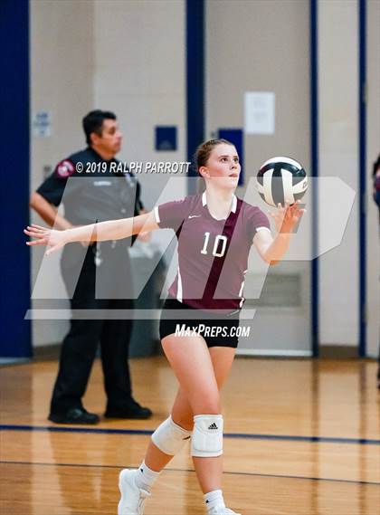 Thumbnail 2 in Cinco Ranch vs. Fort Bend Elkins photogallery.