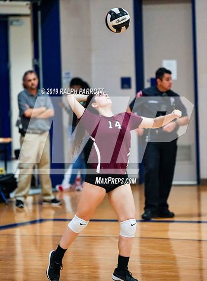 Thumbnail 3 in Cinco Ranch vs. Fort Bend Elkins photogallery.