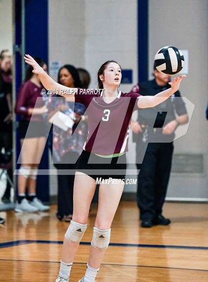 Thumbnail 3 in Cinco Ranch vs. Fort Bend Elkins photogallery.