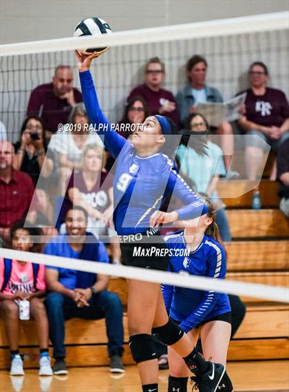 Thumbnail 3 in Cinco Ranch vs. Fort Bend Elkins photogallery.