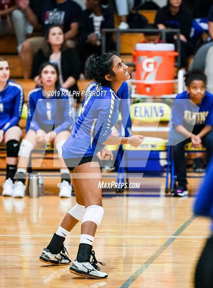 Thumbnail 1 in Cinco Ranch vs. Fort Bend Elkins photogallery.