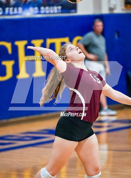 Thumbnail 2 in Cinco Ranch vs. Fort Bend Elkins photogallery.