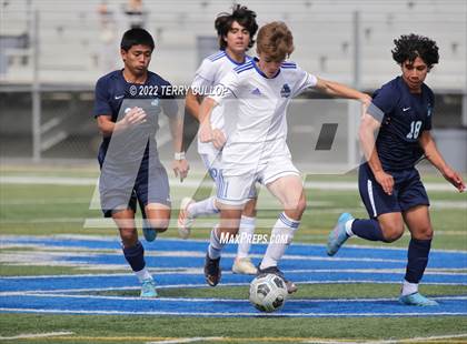 Thumbnail 3 in Carbon vs. Juan Diego Catholic (UHSAA 3A 2nd Round) photogallery.