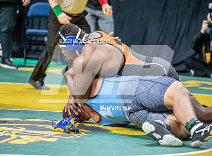 Thumbnail 3 in NYSPHSAA D2 Semifinals (152lbs to 285lbs) photogallery.