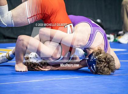 Thumbnail 3 in NYSPHSAA D2 Semifinals (152lbs to 285lbs) photogallery.