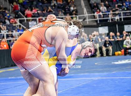 Thumbnail 2 in NYSPHSAA D2 Semifinals (152lbs to 285lbs) photogallery.