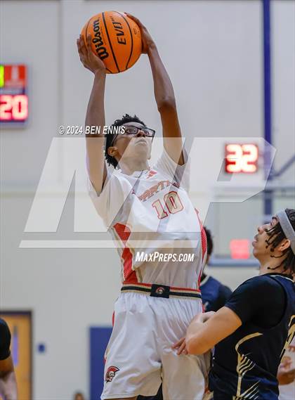 Thumbnail 1 in Greater Atlanta Christian vs. Blythewood (Lemon Street Classic) photogallery.