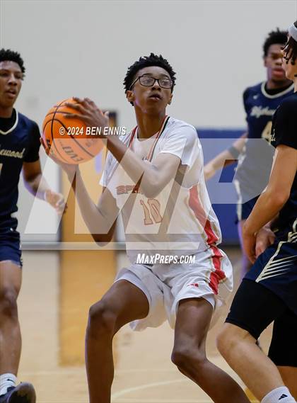 Thumbnail 3 in Greater Atlanta Christian vs. Blythewood (Lemon Street Classic) photogallery.