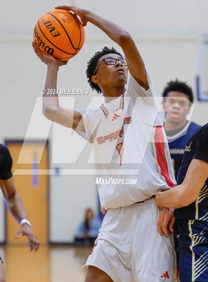 Thumbnail 2 in Greater Atlanta Christian vs. Blythewood (Lemon Street Classic) photogallery.