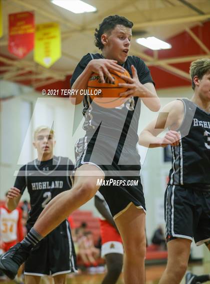 Thumbnail 1 in Highland @ Judge Memorial photogallery.