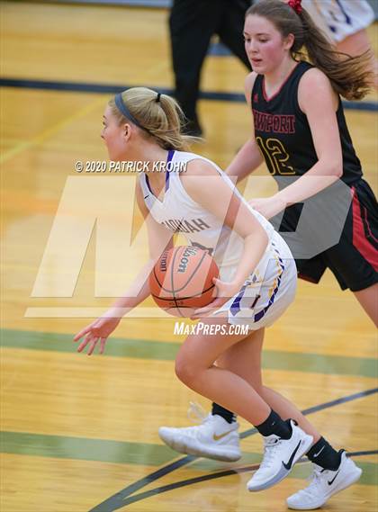 Thumbnail 1 in Issaquah vs. Newport - Bellevue photogallery.
