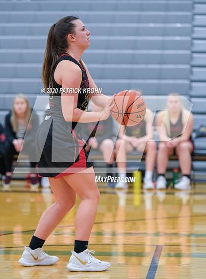 Thumbnail 3 in Issaquah vs. Newport - Bellevue photogallery.