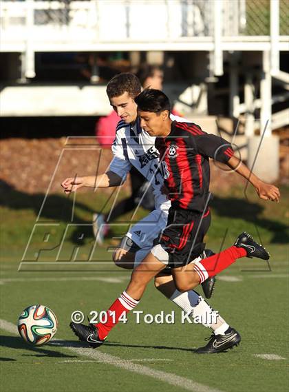 Thumbnail 2 in E.O. Smith @ Wethersfield (CCC 1st Round) photogallery.