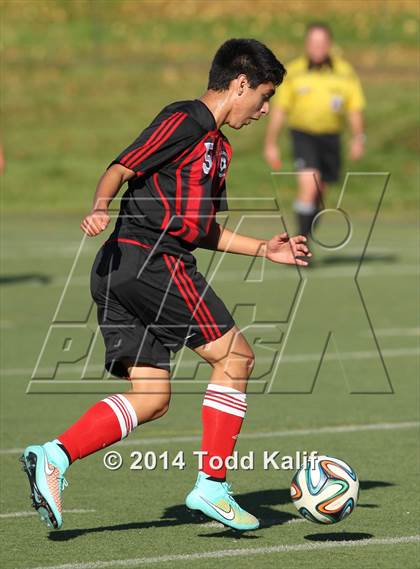 Thumbnail 3 in E.O. Smith @ Wethersfield (CCC 1st Round) photogallery.