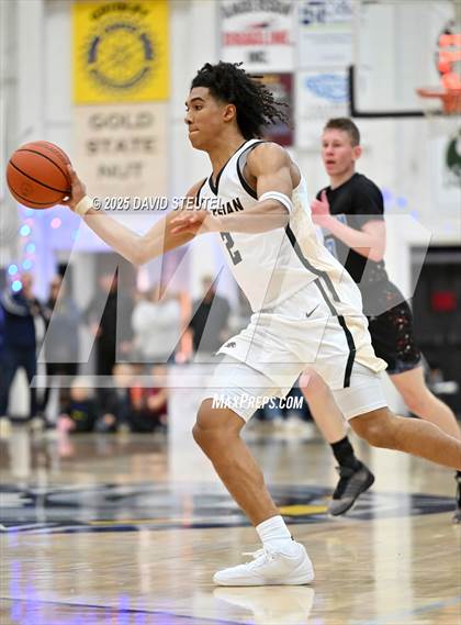 Thumbnail 2 in Folsom vs. Salesian College Preparatory (Gridley Invitational) photogallery.