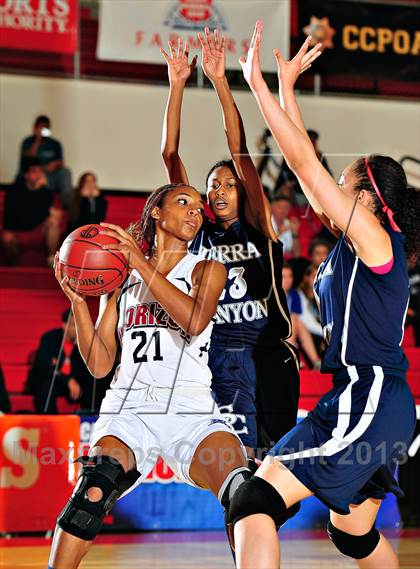 Thumbnail 1 in Horizon vs. Sierra Canyon (CIF SoCal Regional D5 Final) photogallery.