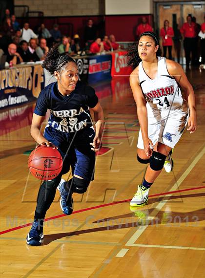 Thumbnail 1 in Horizon vs. Sierra Canyon (CIF SoCal Regional D5 Final) photogallery.