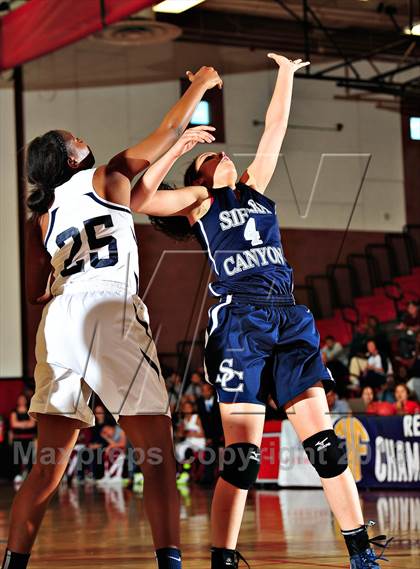 Thumbnail 2 in Horizon vs. Sierra Canyon (CIF SoCal Regional D5 Final) photogallery.