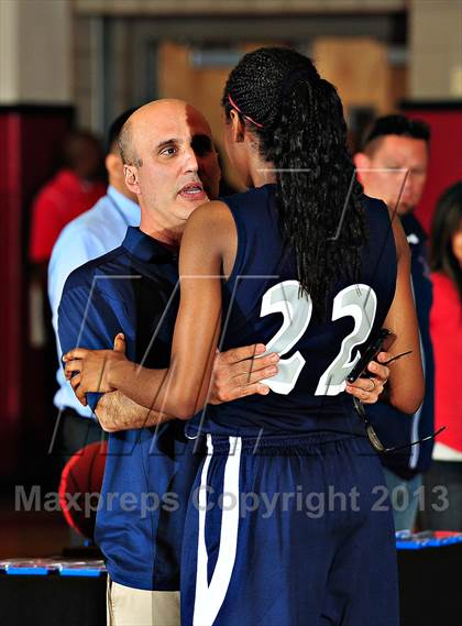 Thumbnail 1 in Horizon vs. Sierra Canyon (CIF SoCal Regional D5 Final) photogallery.