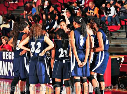 Thumbnail 3 in Horizon vs. Sierra Canyon (CIF SoCal Regional D5 Final) photogallery.