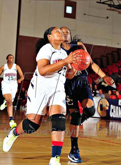 Thumbnail 2 in Horizon vs. Sierra Canyon (CIF SoCal Regional D5 Final) photogallery.