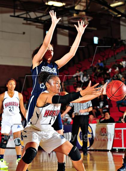 Thumbnail 1 in Horizon vs. Sierra Canyon (CIF SoCal Regional D5 Final) photogallery.