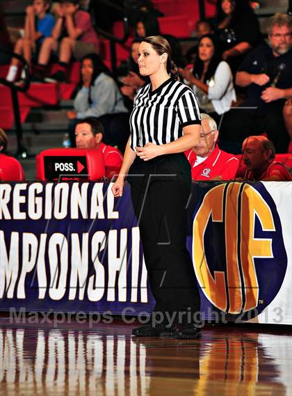 Thumbnail 3 in Horizon vs. Sierra Canyon (CIF SoCal Regional D5 Final) photogallery.