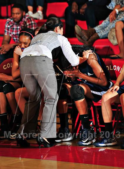 Thumbnail 2 in Horizon vs. Sierra Canyon (CIF SoCal Regional D5 Final) photogallery.