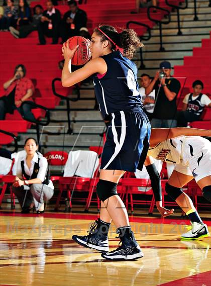Thumbnail 1 in Horizon vs. Sierra Canyon (CIF SoCal Regional D5 Final) photogallery.