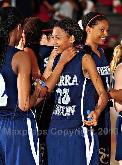 Thumbnail 2 in Horizon vs. Sierra Canyon (CIF SoCal Regional D5 Final) photogallery.