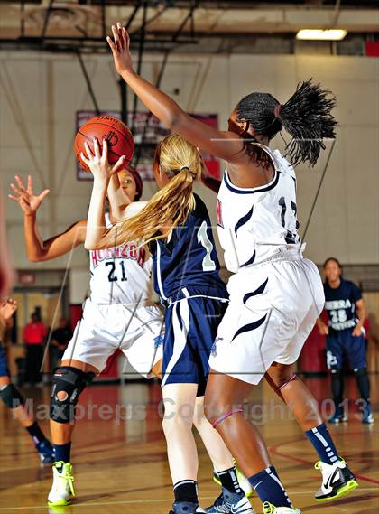 Thumbnail 1 in Horizon vs. Sierra Canyon (CIF SoCal Regional D5 Final) photogallery.