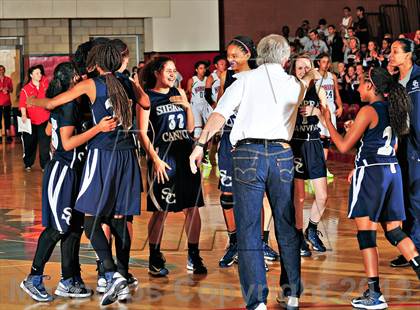 Thumbnail 2 in Horizon vs. Sierra Canyon (CIF SoCal Regional D5 Final) photogallery.