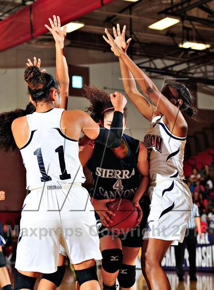 Thumbnail 1 in Horizon vs. Sierra Canyon (CIF SoCal Regional D5 Final) photogallery.