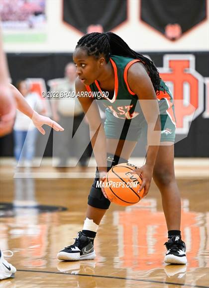 Thumbnail 2 in East Lincoln @ North Davidson (NCHSAA 3A Third Round Playoff) photogallery.
