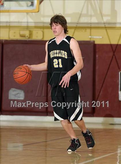 Thumbnail 2 in Golden Sierra @ Encina Prep photogallery.